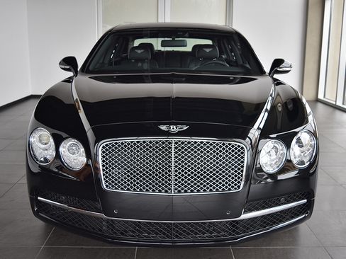 Used 2016 Bentley Flying Spur V8 image 2