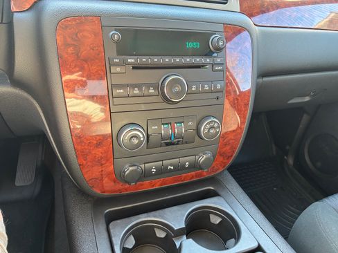 Used 2013 Chevrolet Tahoe LS w/ Convenience Package image 9