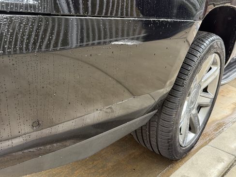 Used 2018 Cadillac Escalade ESV Luxury image 11