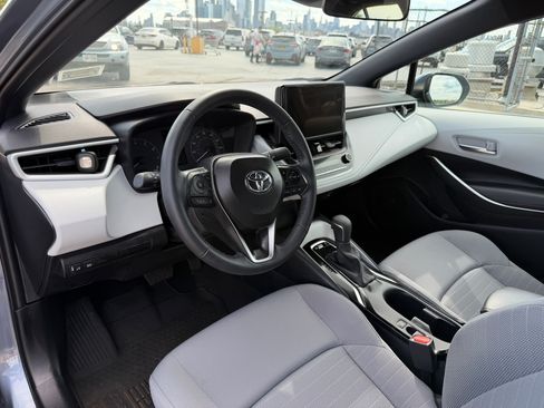 Used 2025 Toyota Corolla SE FWD image 12
