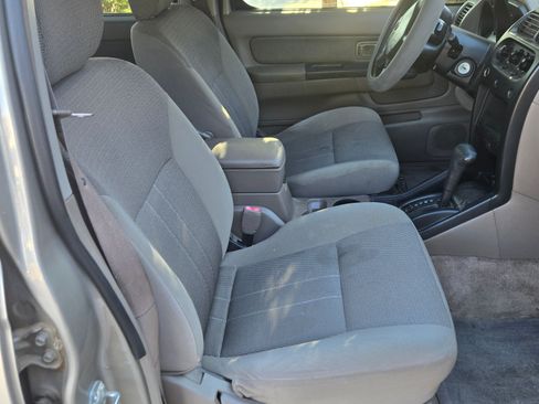 Used 2004 Nissan Frontier XE w/ (PWR) Pwr Pkg image 10