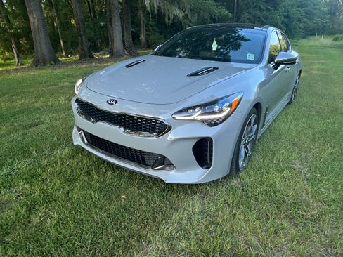 Used 2020 Kia Stinger GT1 image 2