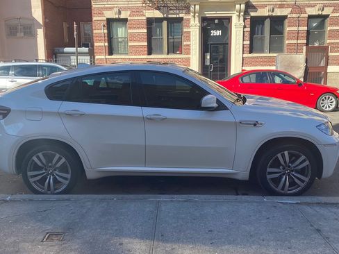 Used 2012 BMW X6 M image 1