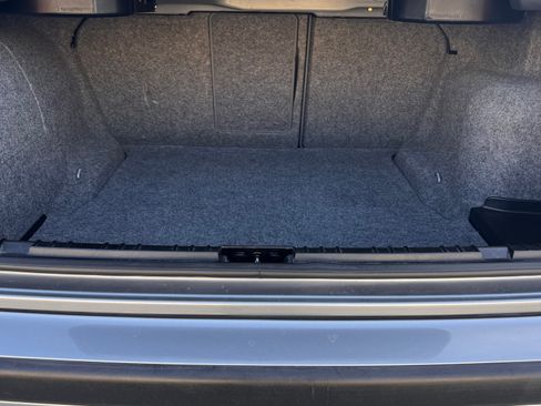 Used 2003 BMW 330xi Sedan image 31