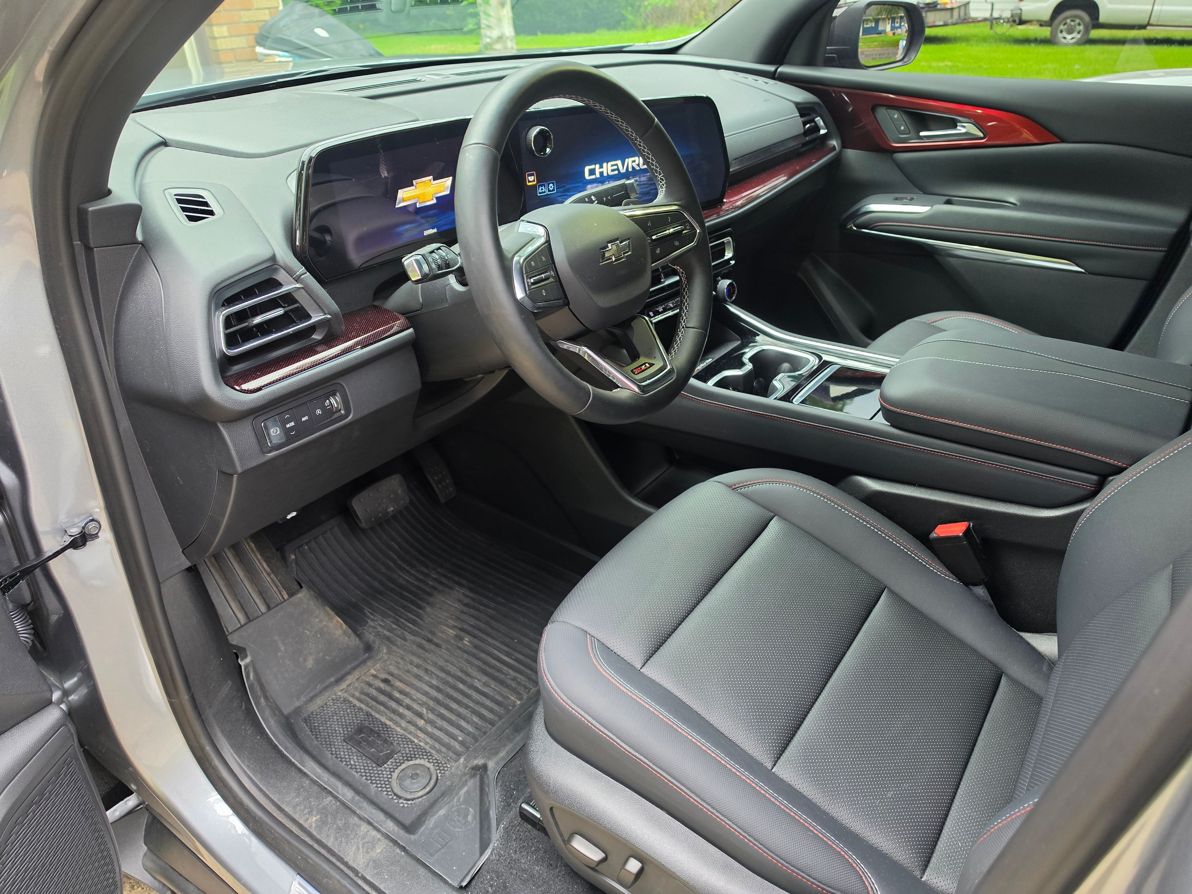 Used 2026 Chevrolet Traverse Z71 w/ Driver Confidence Package AWD/4WD image 15