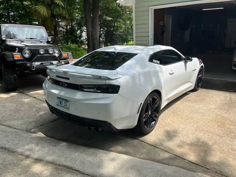Used 2018 Chevrolet Camaro SS w/ Redline Edition RWD image 5
