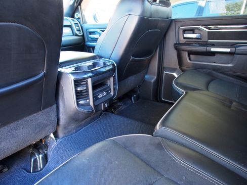 Used 2019 RAM 3500 Laramie image 11