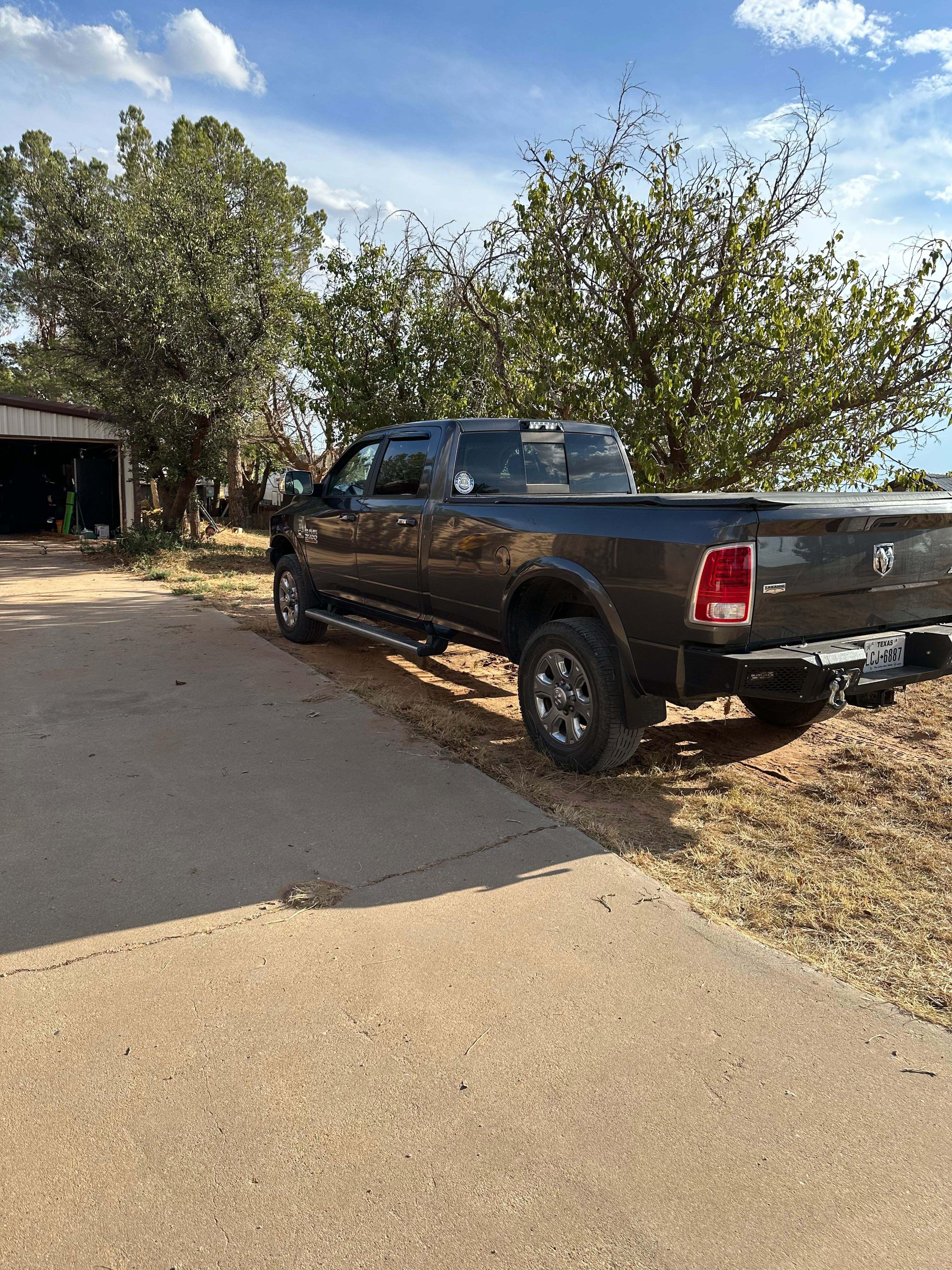 Used 2018 RAM 3500 Laramie AWD/4WD image 5