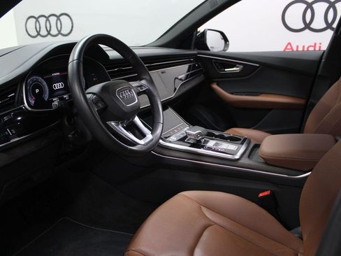Used 2020 Audi Q8 Prestige w/ Prestige Package image 9
