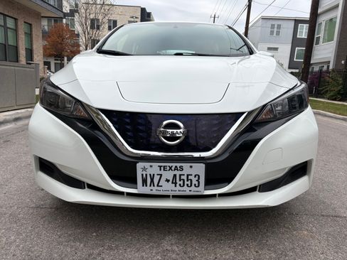Used 2019 Nissan Leaf S w/ S Charge Package image 1