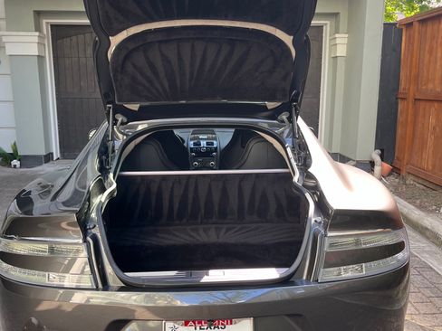 Used 2011 Aston Martin Rapide Luxe image 12