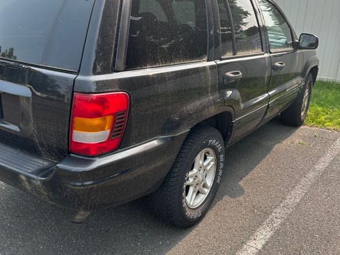 Used 2004 Jeep Grand Cherokee Laredo w/ Cold Weather Group image 6