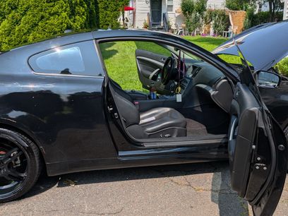 Used 2009 INFINITI G37 x Coupe w/ Premium Pkg