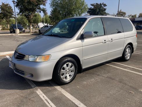 Used 2004 Honda Odyssey EX-L image 2
