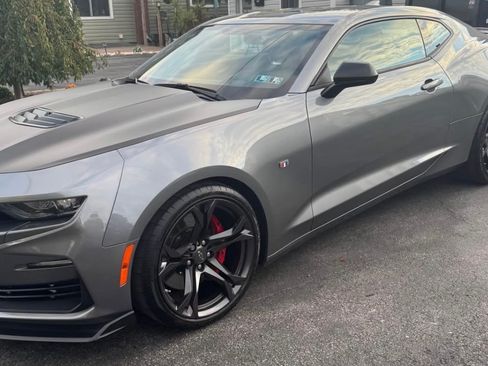 Used 2020 Chevrolet Camaro SS image 1