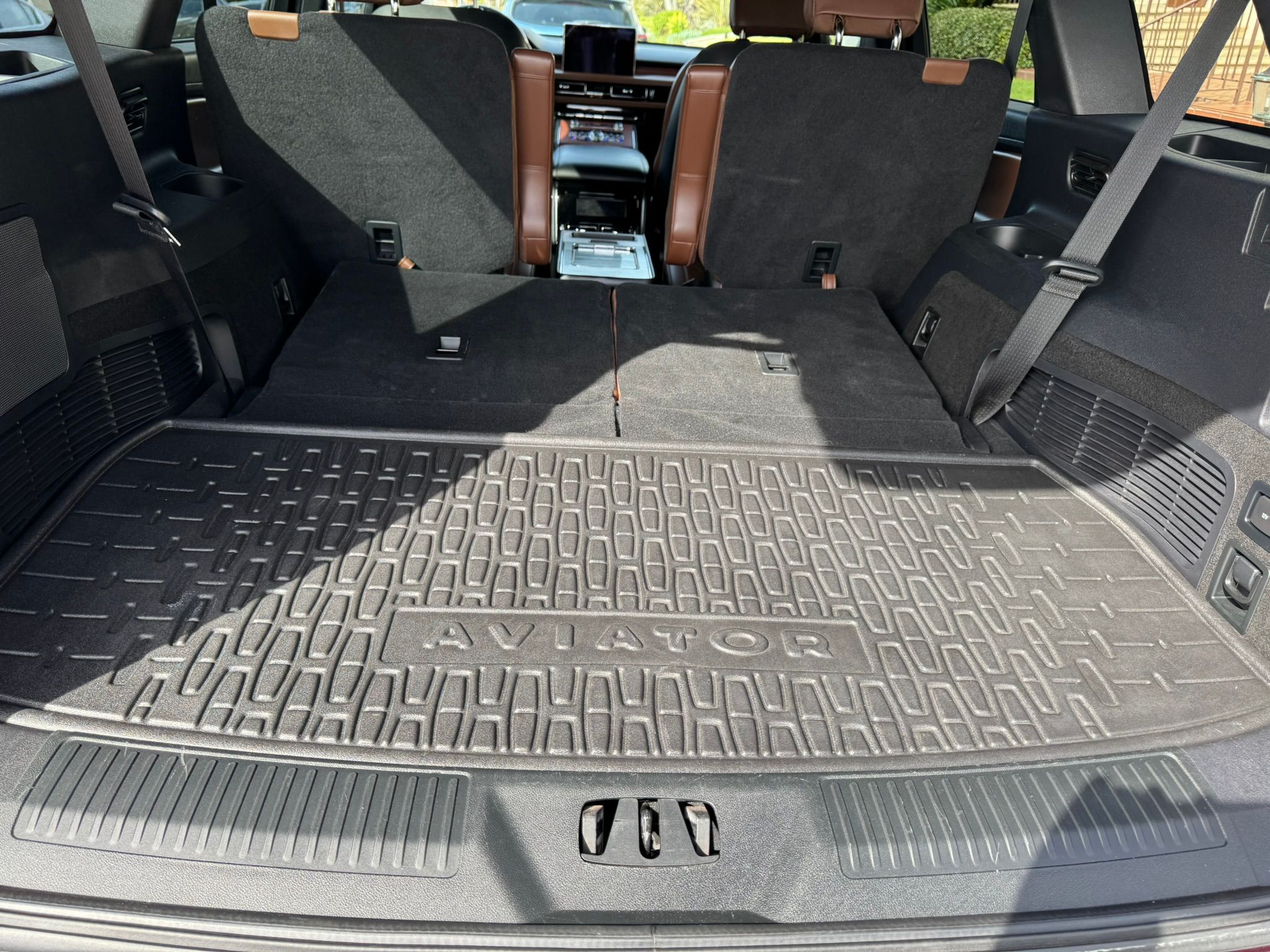 Used 2023 Lincoln Aviator Reserve w/ Equipment Group 201A RWD image 24