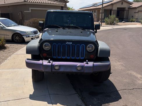 Used 2009 Jeep Wrangler Unlimited X AWD/4WD image 2