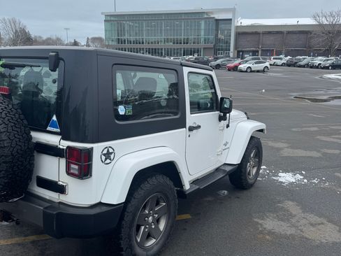 Used 2012 Jeep Wrangler Sport image 4