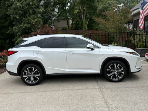 Used 2022 Lexus RX 350 FWD w/ Premium Package image 2