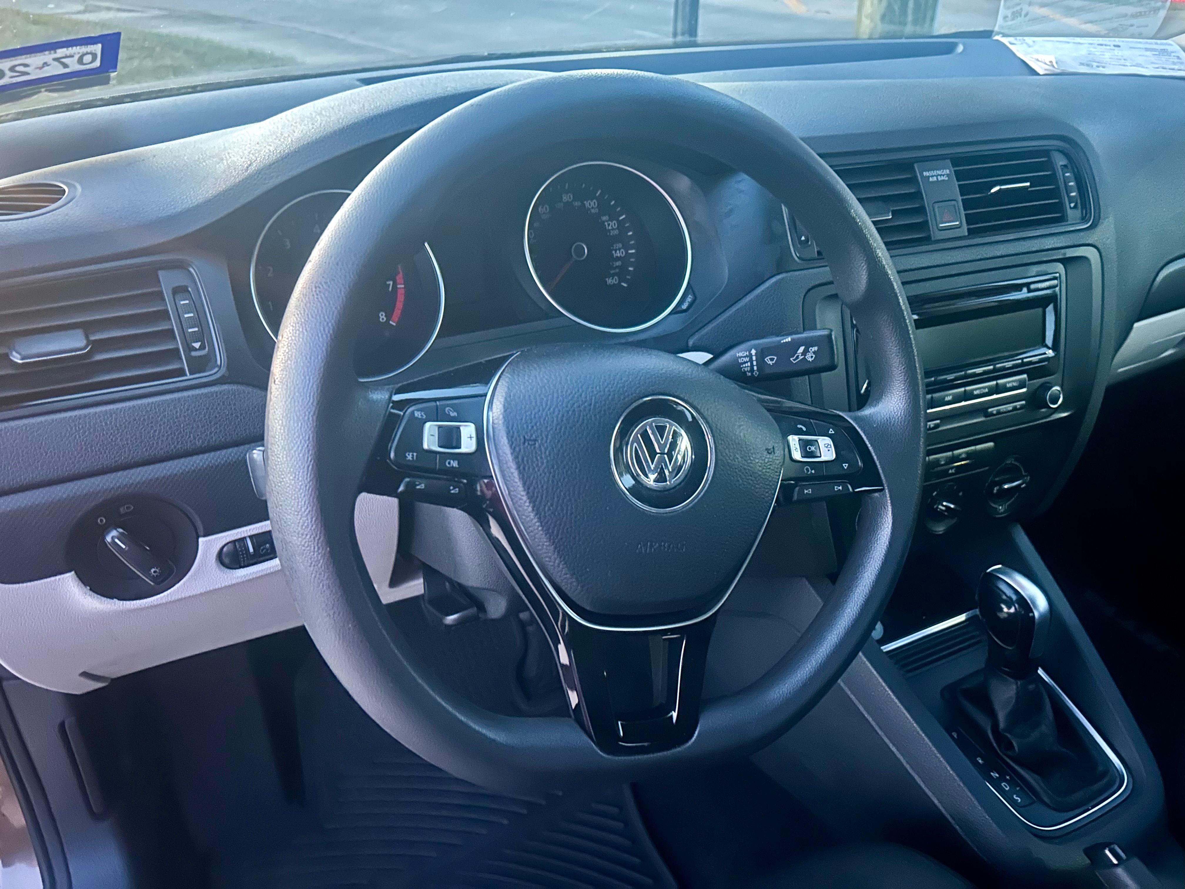 Used 2015 Volkswagen Jetta S FWD image 18