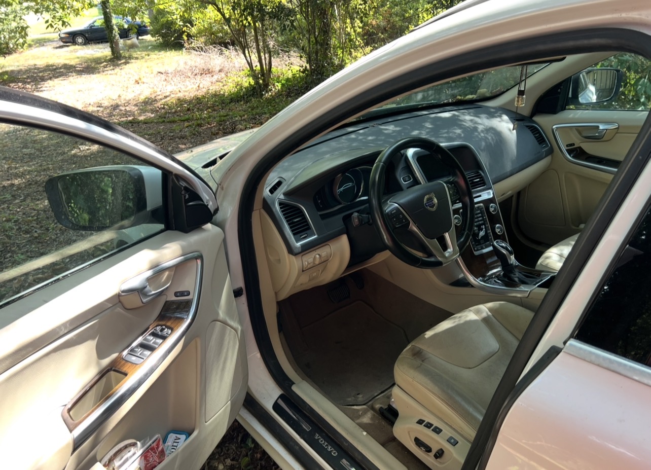Used 2015 Volvo XC60 T5 Premier Plus FWD image 9