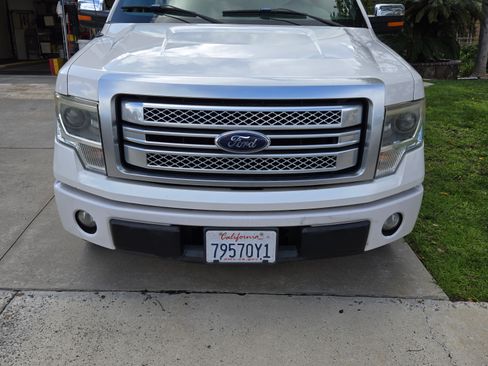 Used 2013 Ford F150 Platinum image 8