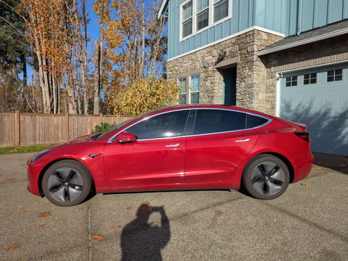 Used 2018 Tesla Model 3 Long Range image 2