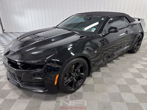 Used 2020 Chevrolet Camaro SS image 2