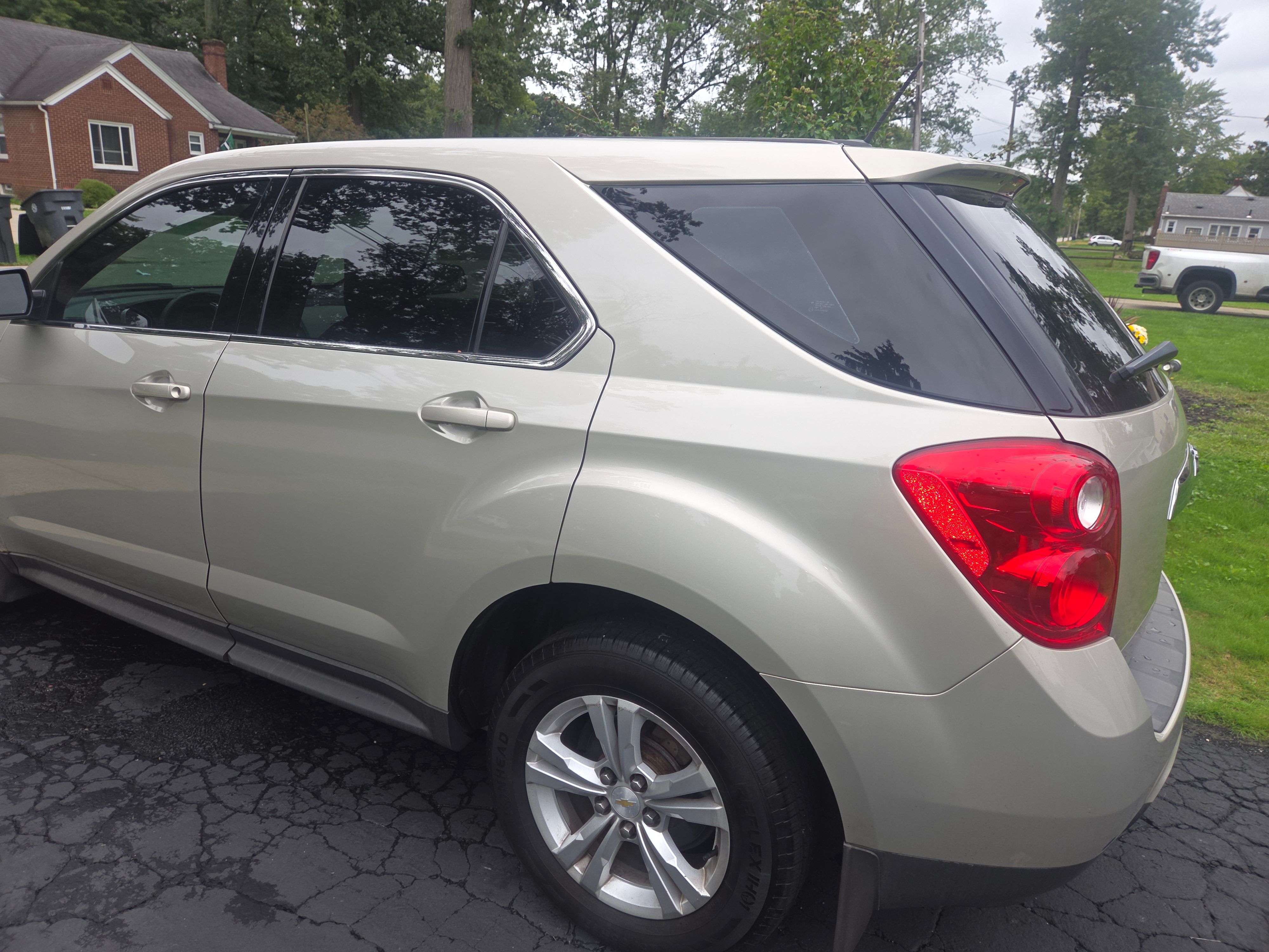 Used 2015 Chevrolet Equinox LS w/ LPO, Protection Package FWD image 27