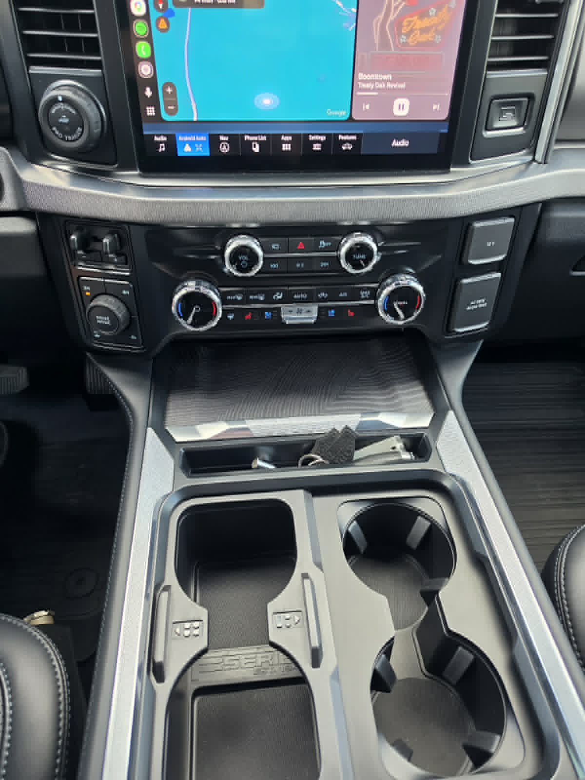 Used 2025 Ford F350 Platinum AWD/4WD image 13