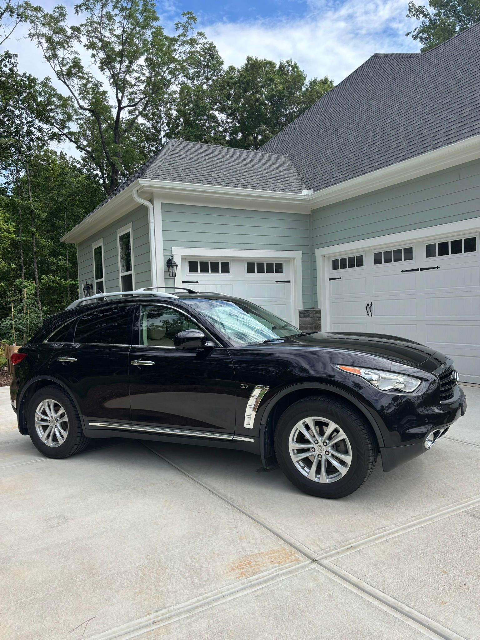 Used 2014 INFINITI QX70 AWD w/ Premium Package image 24