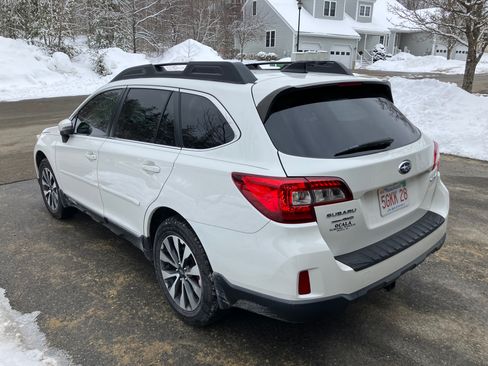 Used 2016 Subaru Outback 2.5i Limited image 6