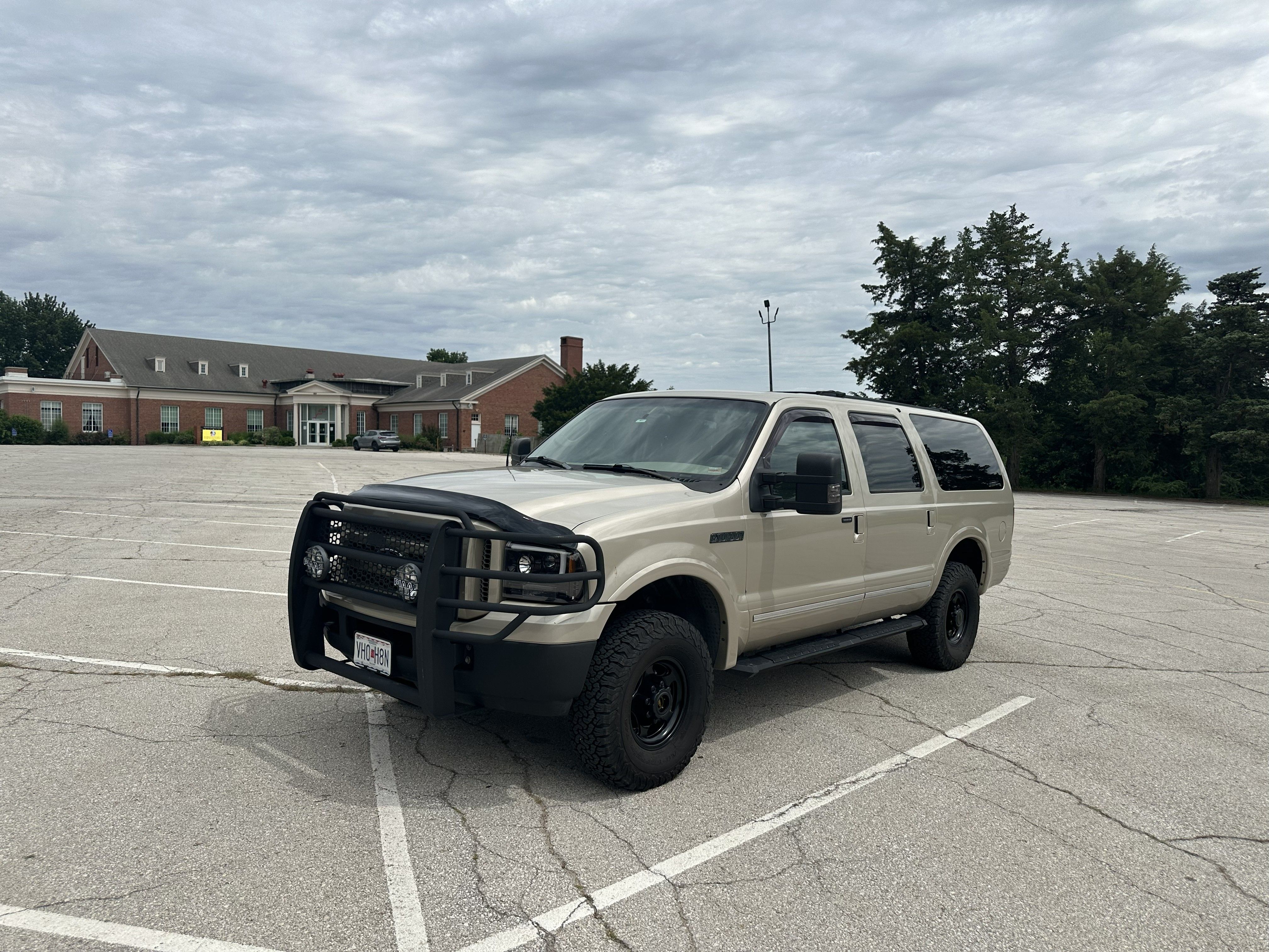 Used 2005 Ford Excursion Limited AWD/4WD image 1