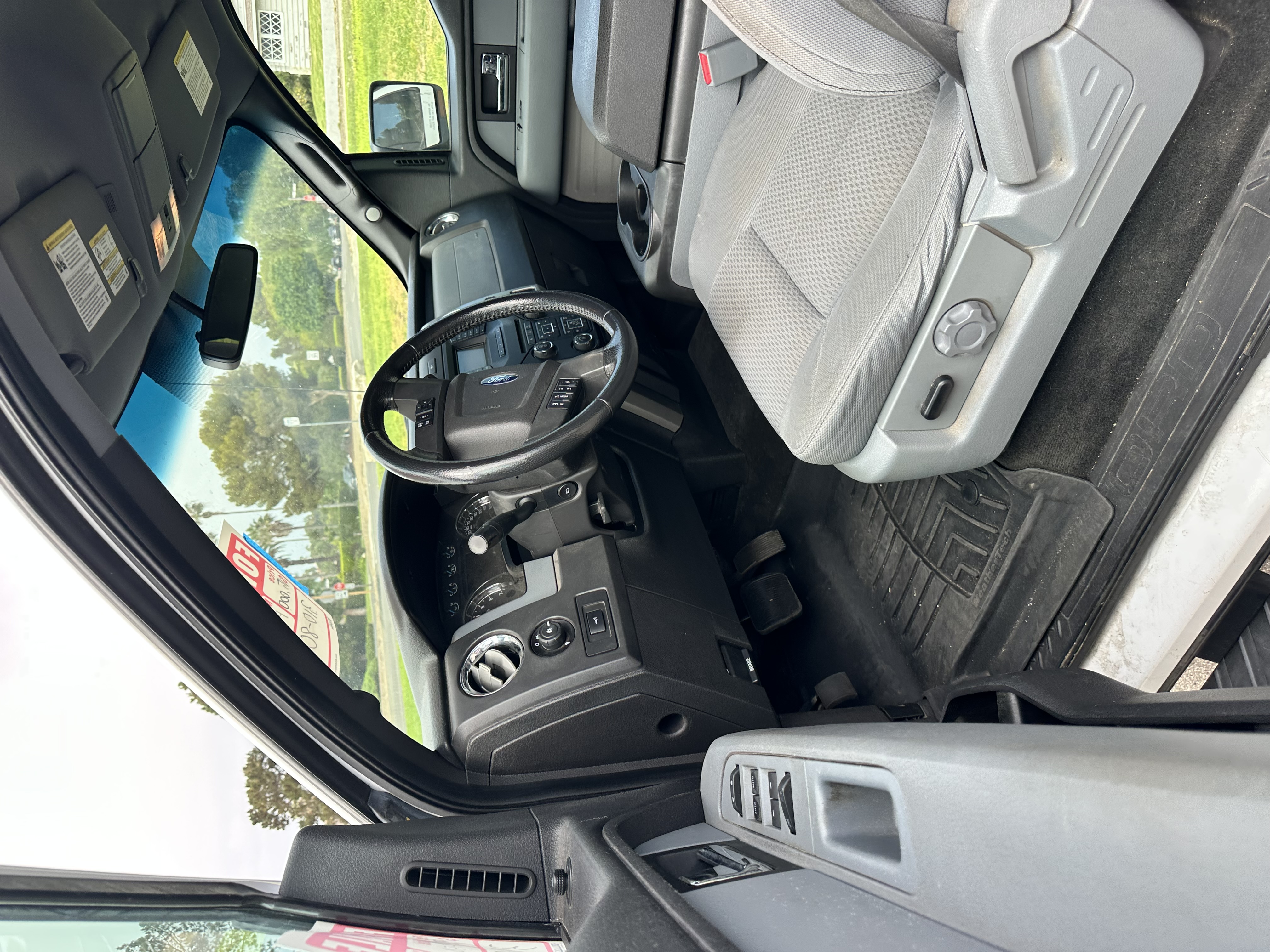 Used 2013 Ford F150 XLT w/ Luxury Equipment Group AWD/4WD image 12