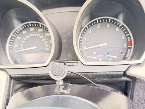 Used 2005 BMW Z4 3.0i RWD image 11