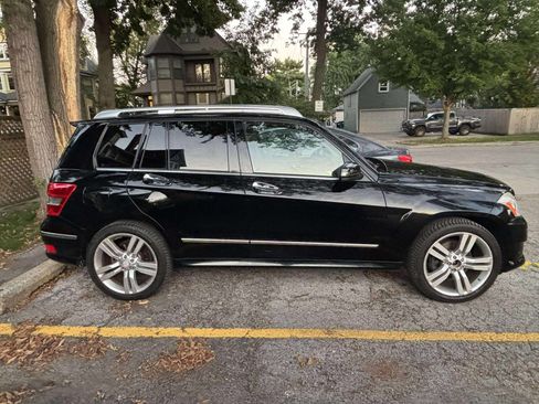 Used 2012 Mercedes-Benz GLK 350 4MATIC image 2