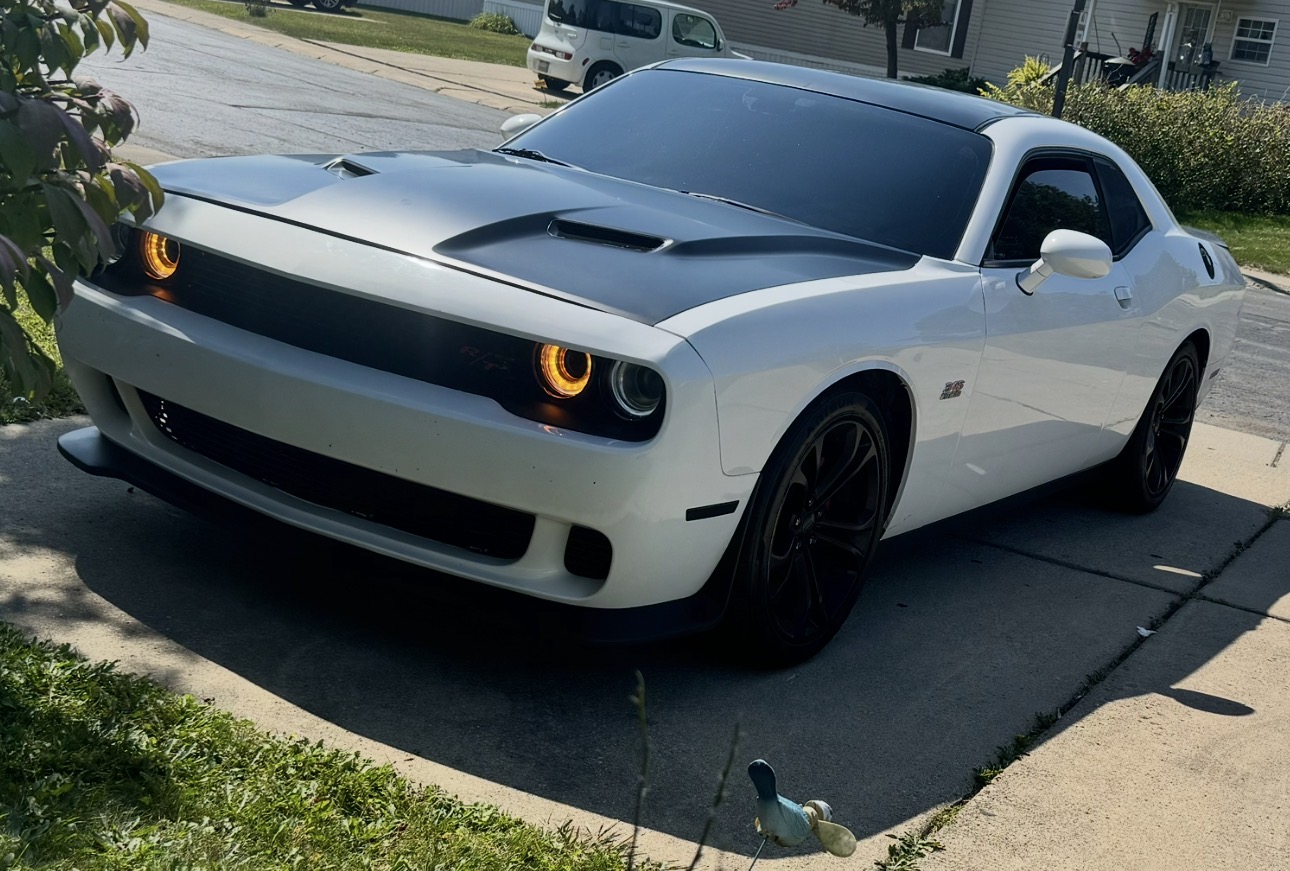 Used 2020 Dodge Challenger R/T RWD image 4