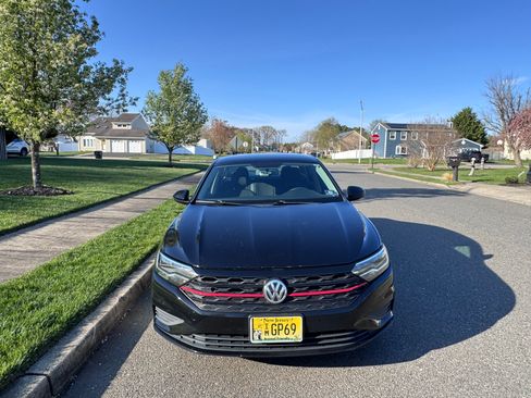 Used 2019 Volkswagen Jetta S w/ Driver Assistance Package image 9