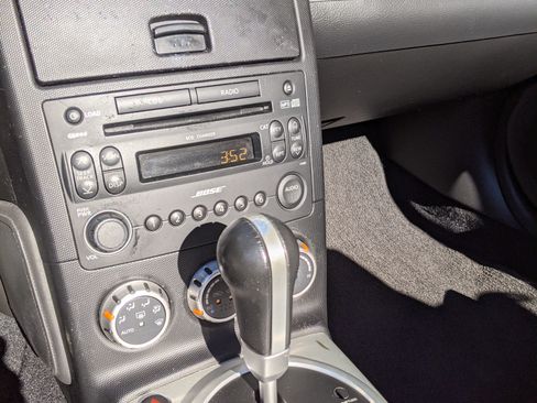 Used 2007 Nissan 350Z Touring image 16