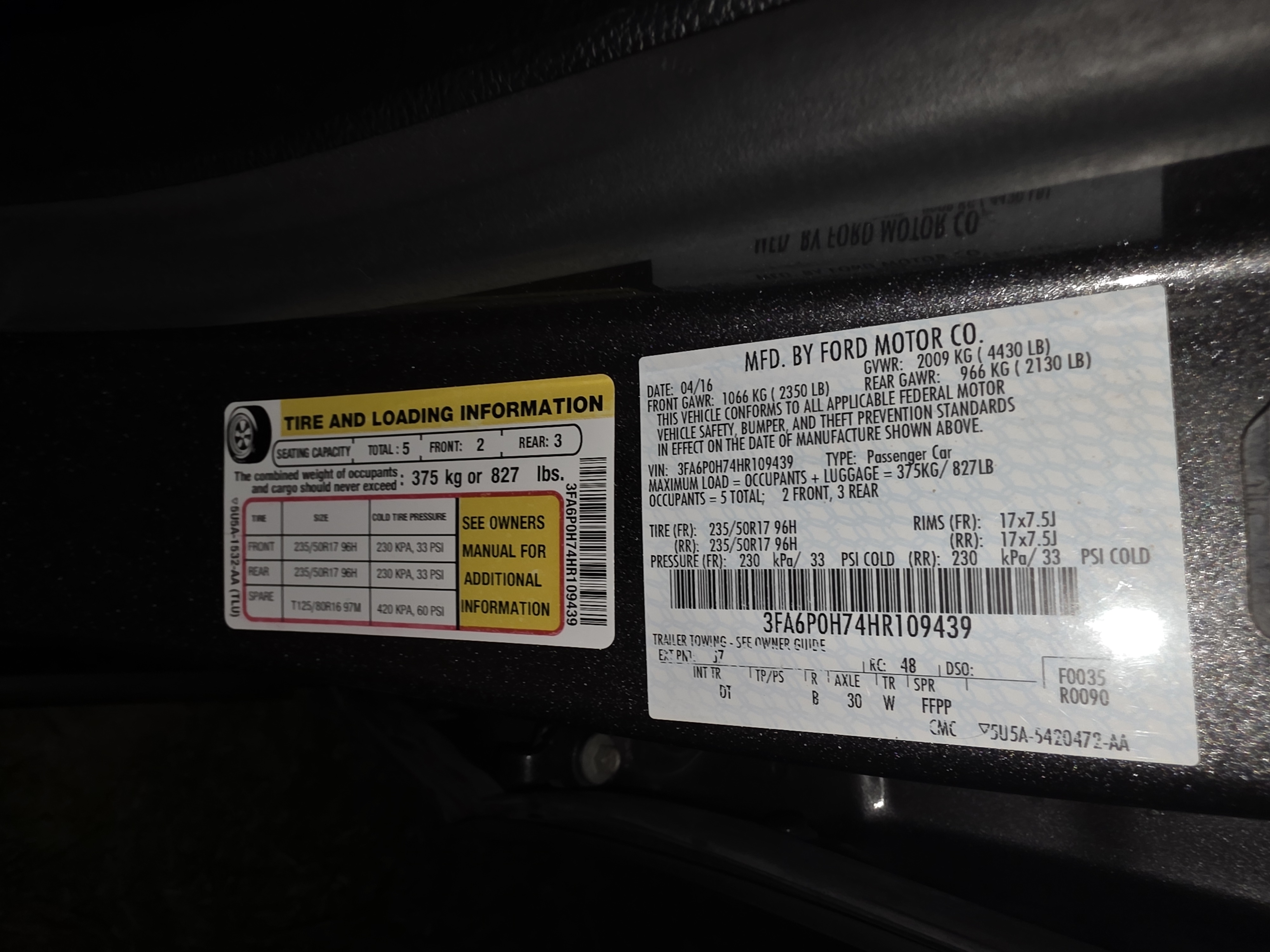 Used 2017 Ford Fusion SE w/ Fusion SE Technology Package FWD image 13