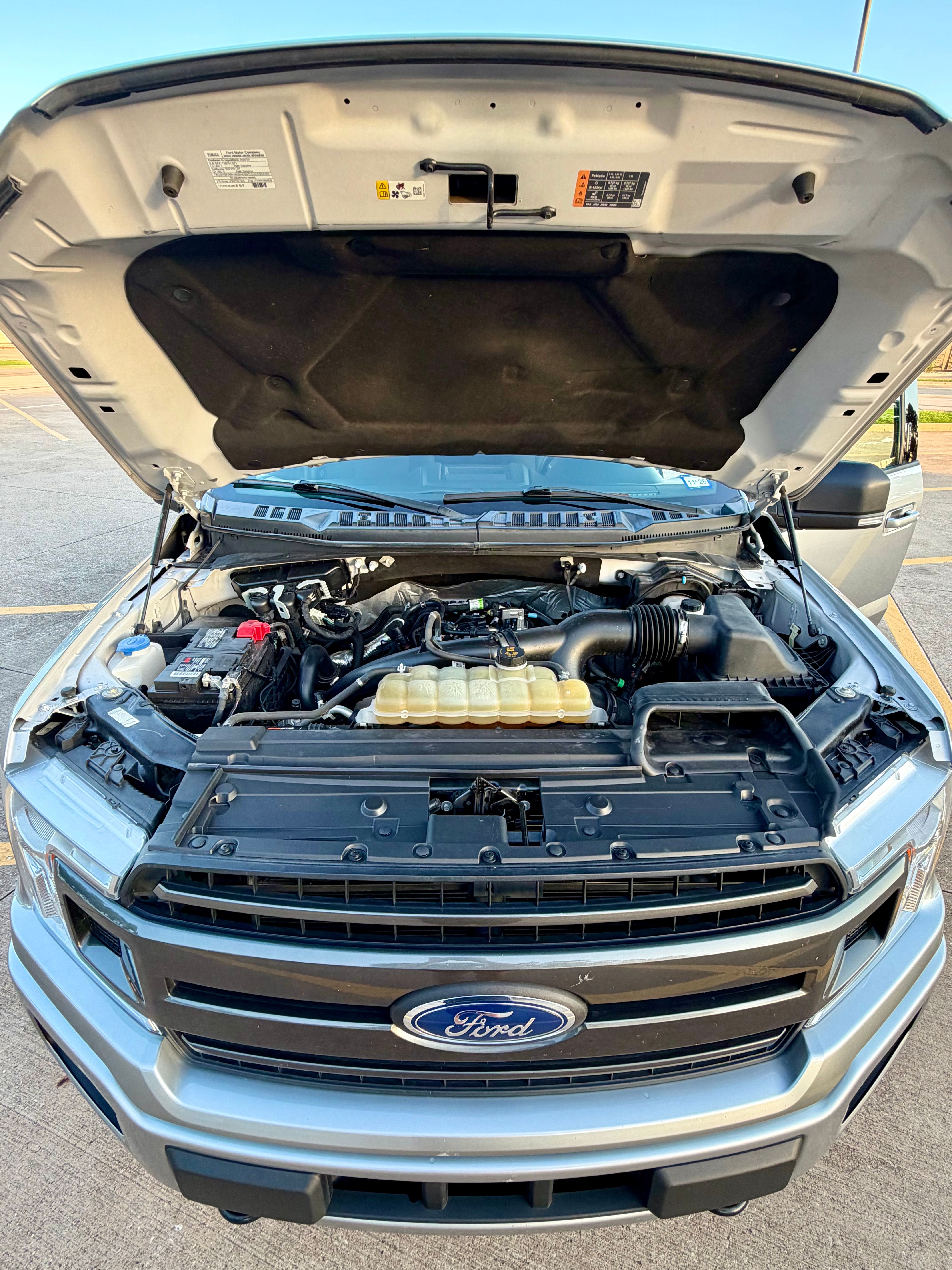 Used 2020 Ford F150 XLT w/ Equipment Group 302A Luxury AWD/4WD image 29