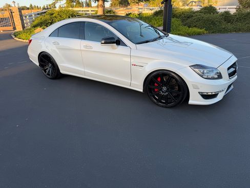 Used 2012 Mercedes-Benz CLS 63 AMG image 29