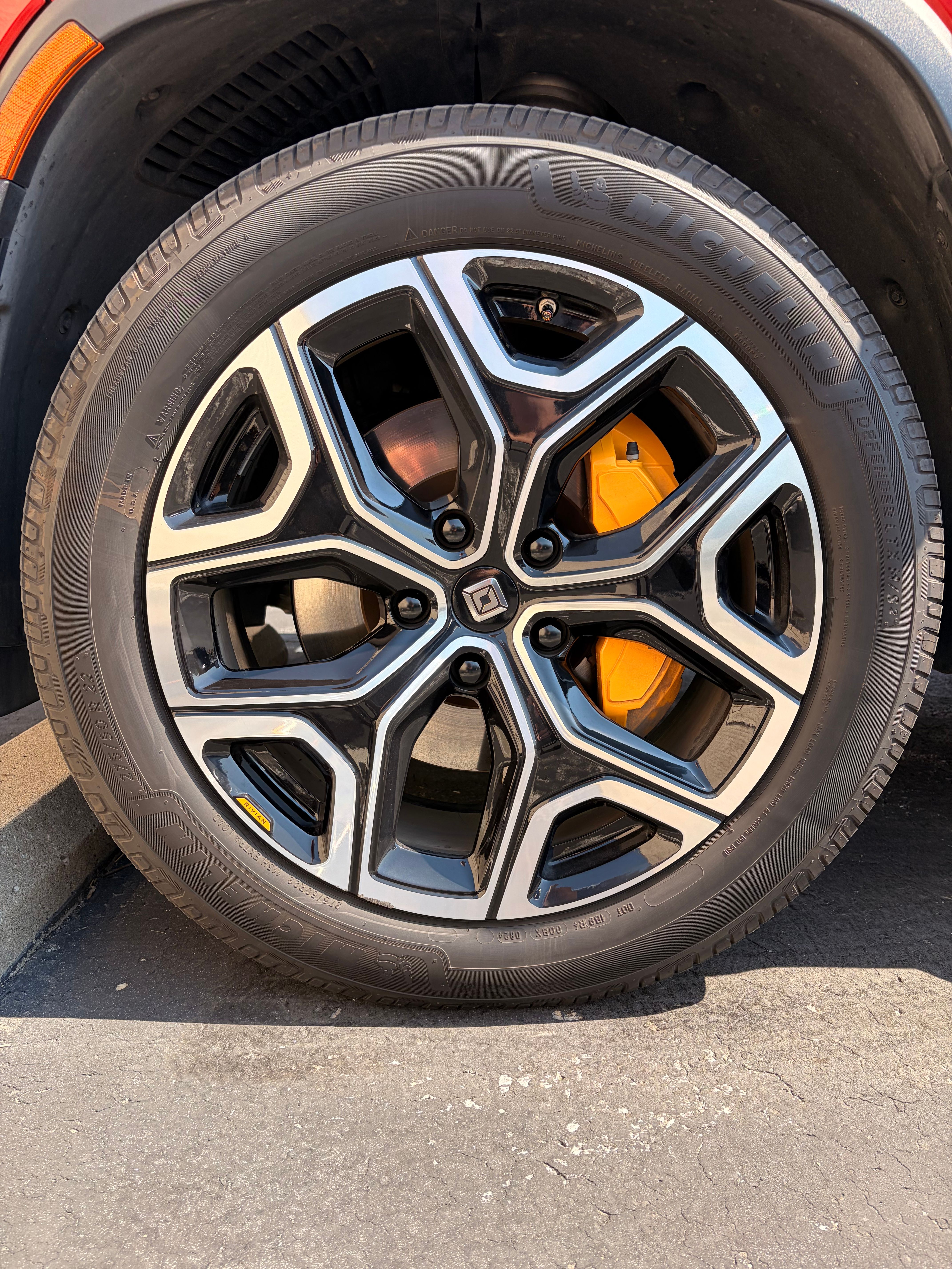 Used 2022 Rivian R1T Launch Edition AWD/4WD image 31
