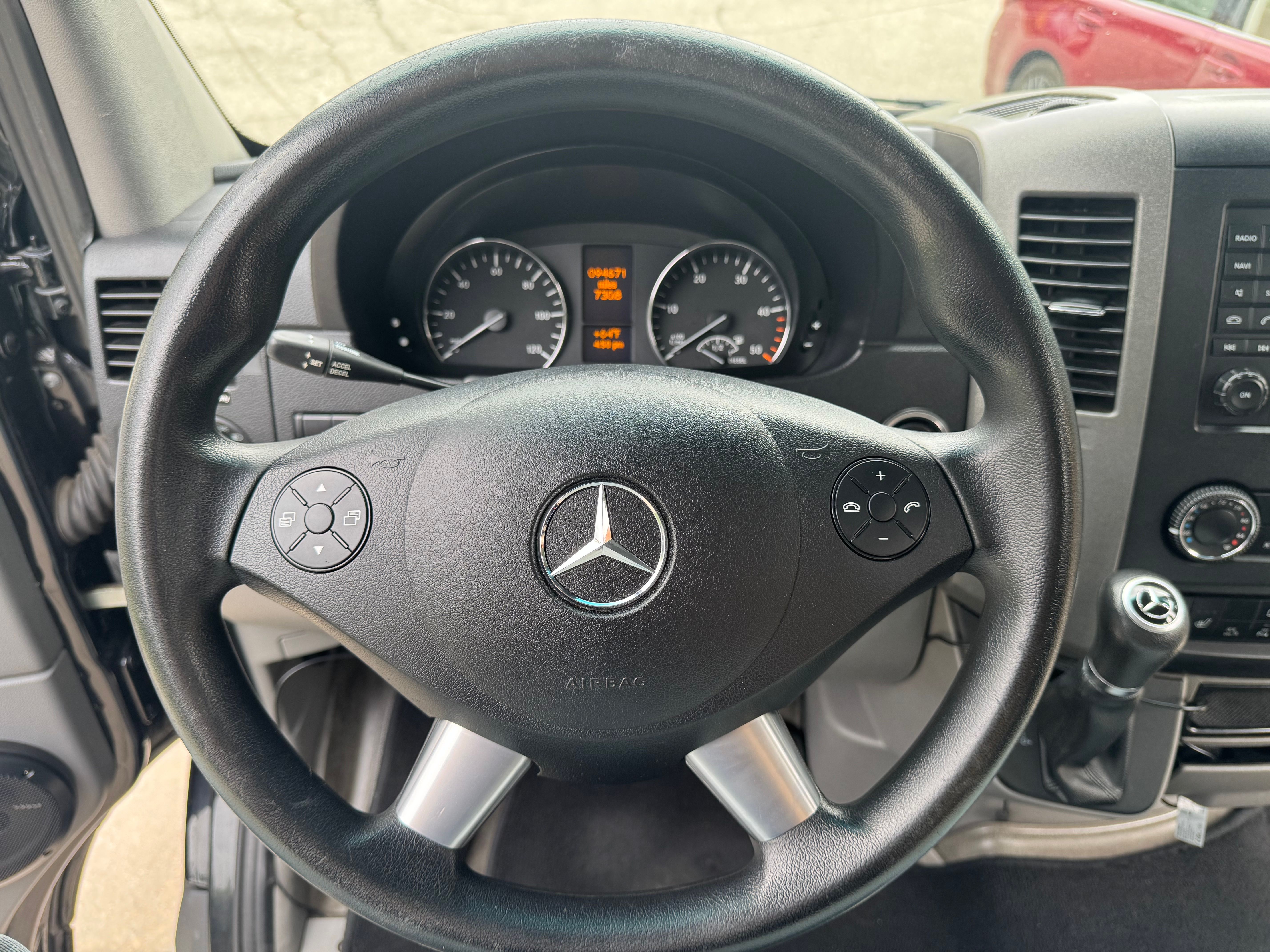 Used 2016 Mercedes-Benz Sprinter 2500 image 21