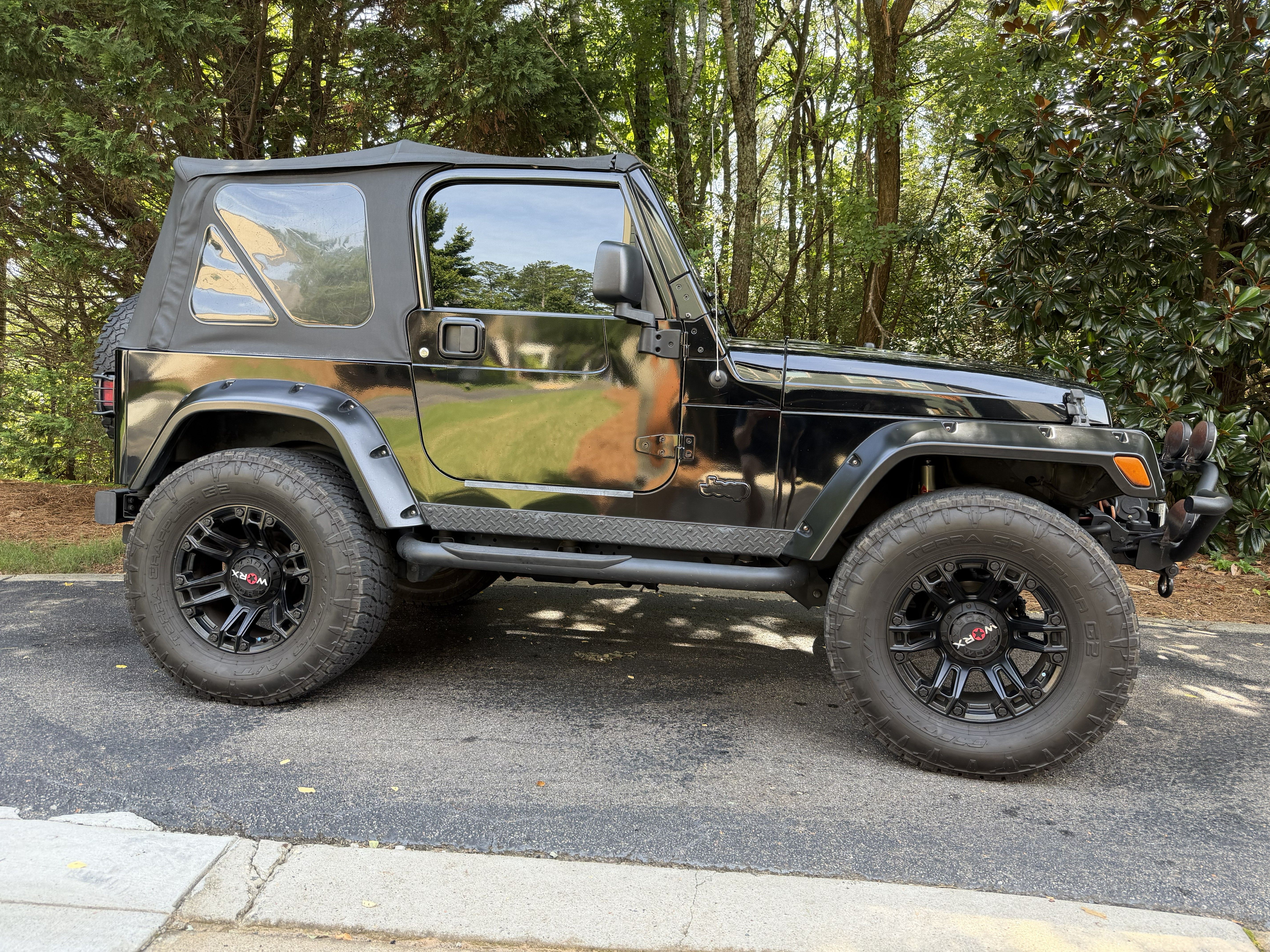 Used 2006 Jeep Wrangler X w/ Premium Audio Group AWD/4WD image 12