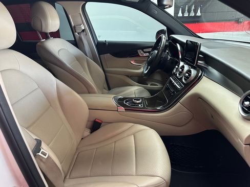 Used 2017 Mercedes-Benz GLC 300 image 5