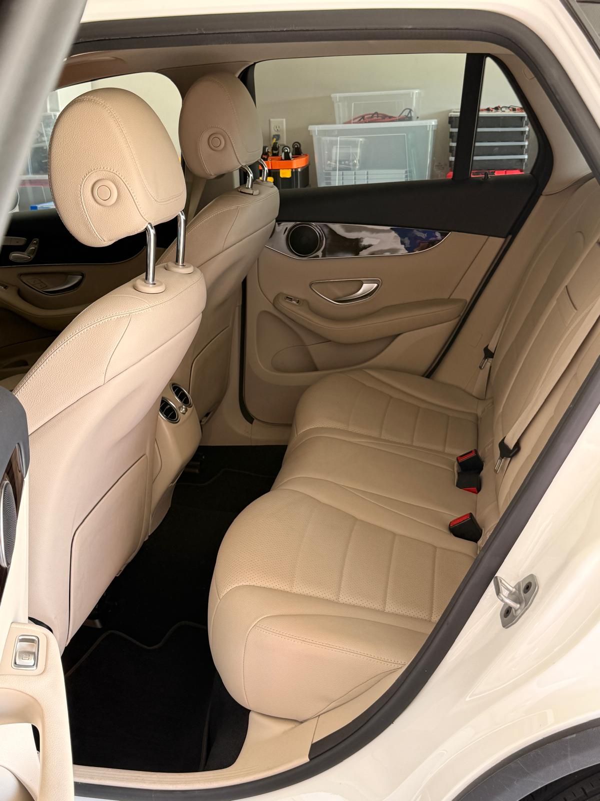 Used 2022 Mercedes-Benz GLC 300 image 12