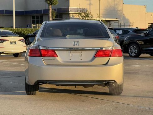 Used 2013 Honda Accord LX image 2
