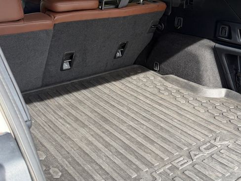 Used 2020 Subaru Outback Touring w/ Tech Package 2 image 9