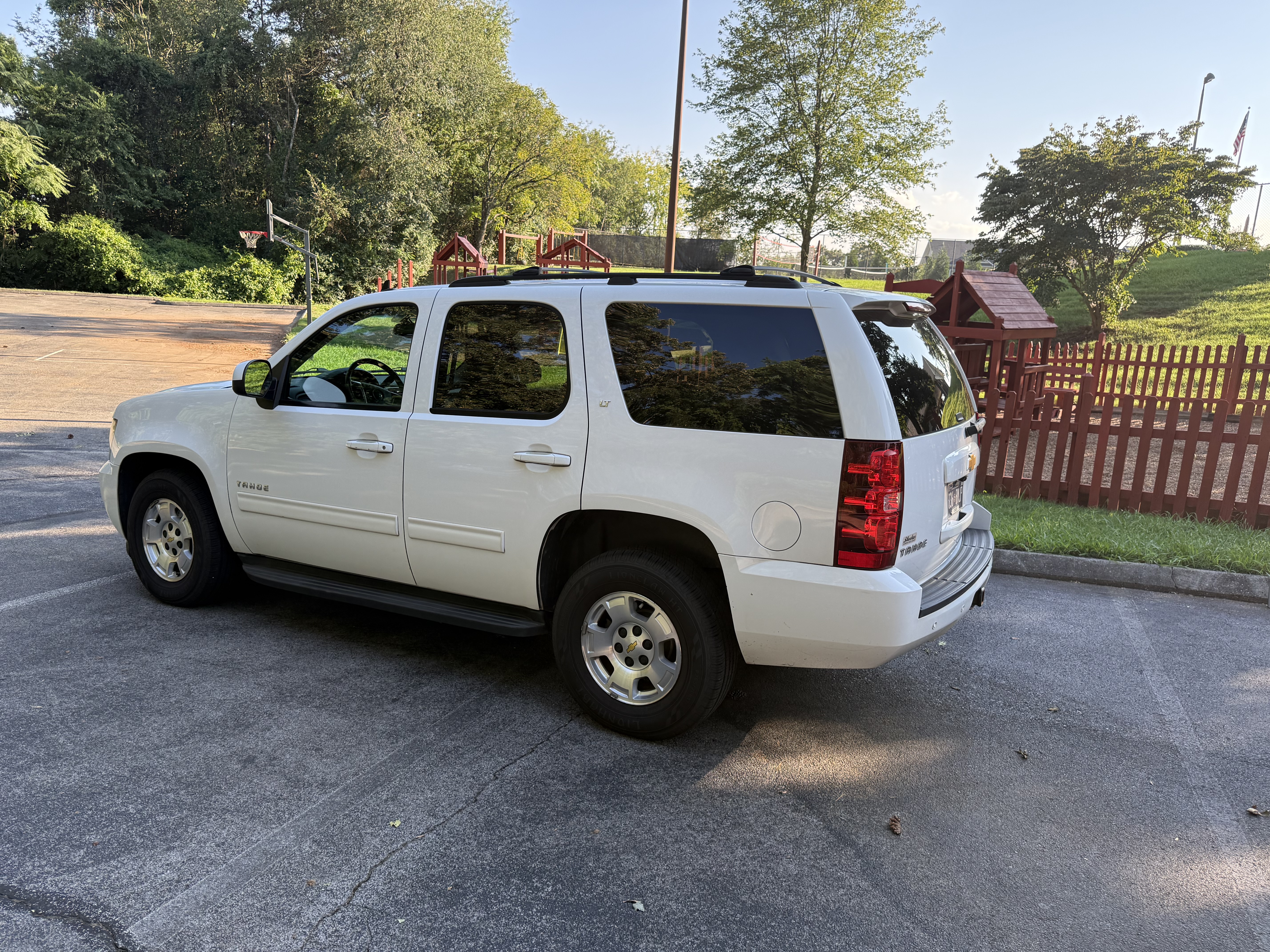 Used 2012 Chevrolet Tahoe LT RWD image 5
